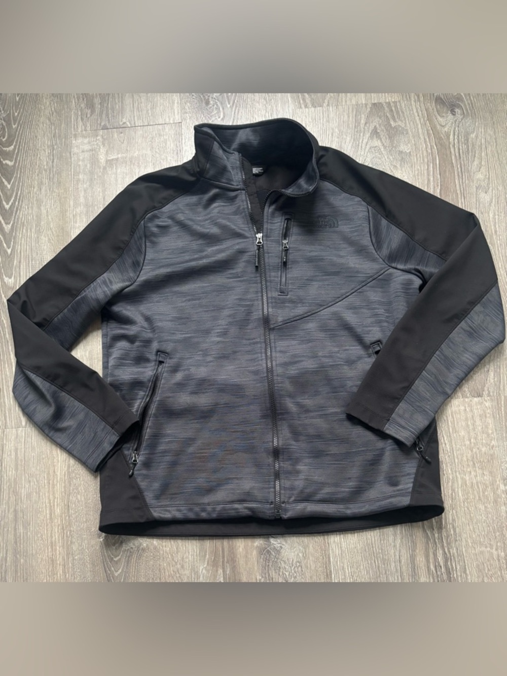 The North Face Men's Black & Charcoal Lightweight Jacket Size XL